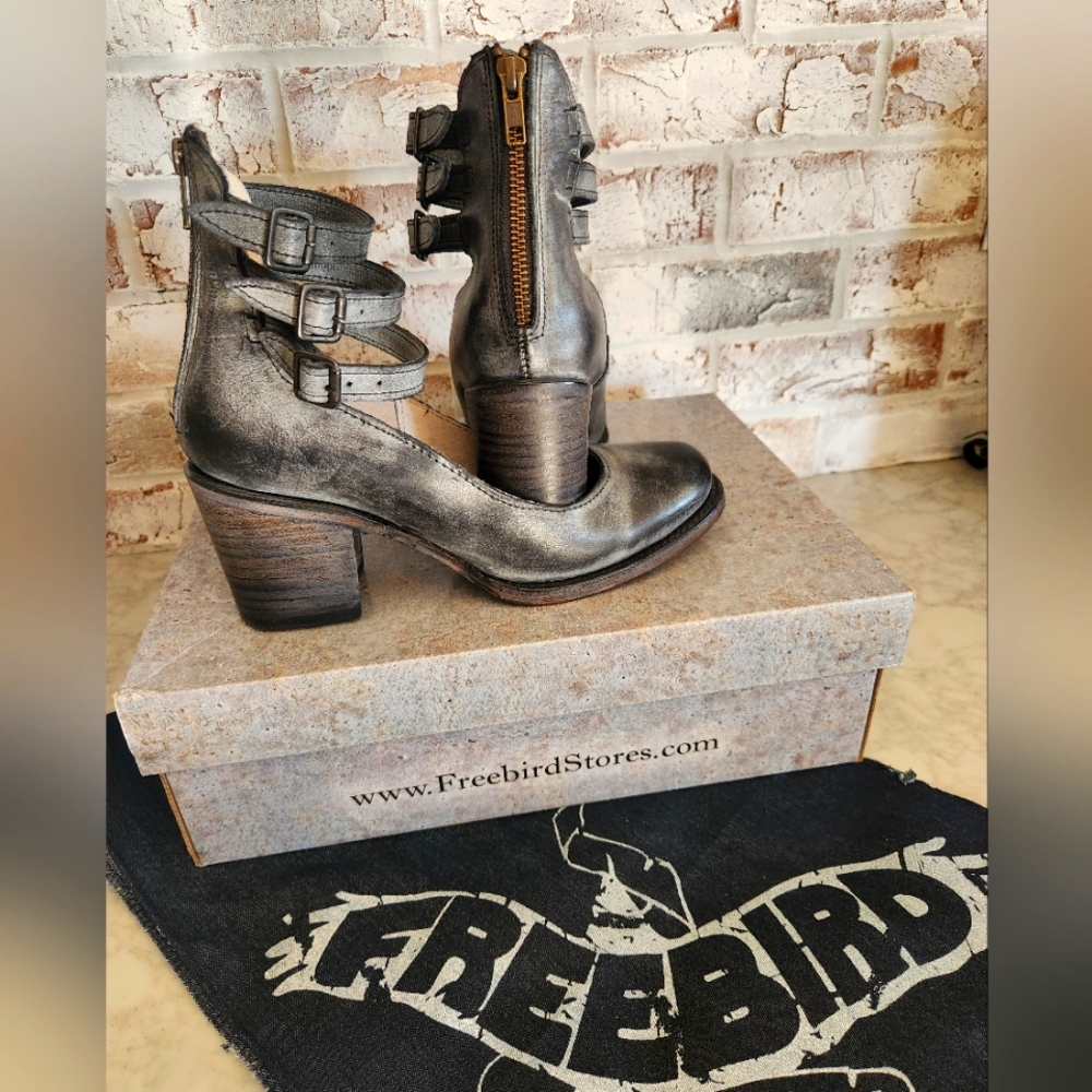 Freebird Randi Shoe, Black, Size 7